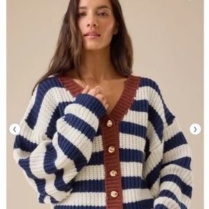 Altar’d State Navy/cream cardigan